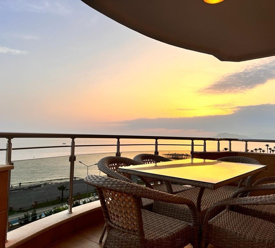 Ylellinen 2+1 asunto meri- ja vuorinäköalalla, Alanya - Mahmutlar
