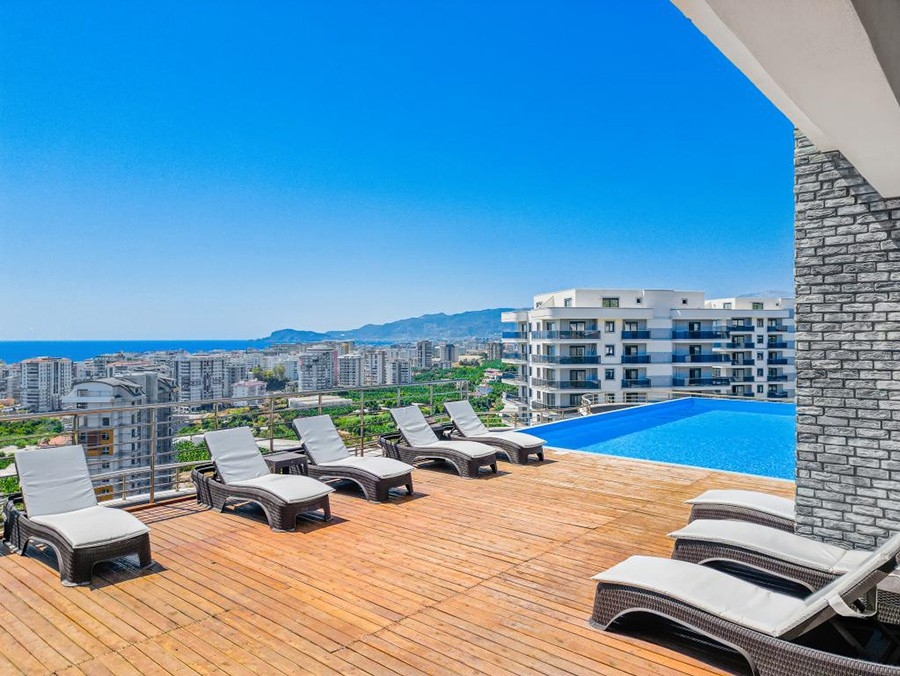 Luxury 2+1 Apartment with Mountain View in Mahmutlar