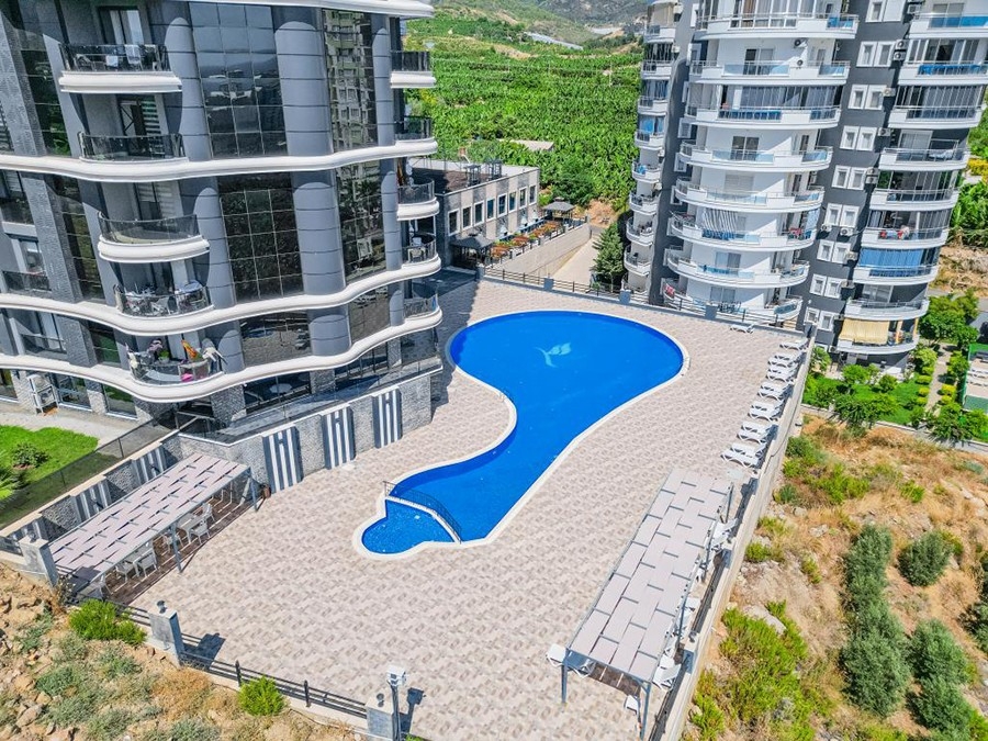 Luxury 2+1 Apartment with Mountain View in Mahmutlar