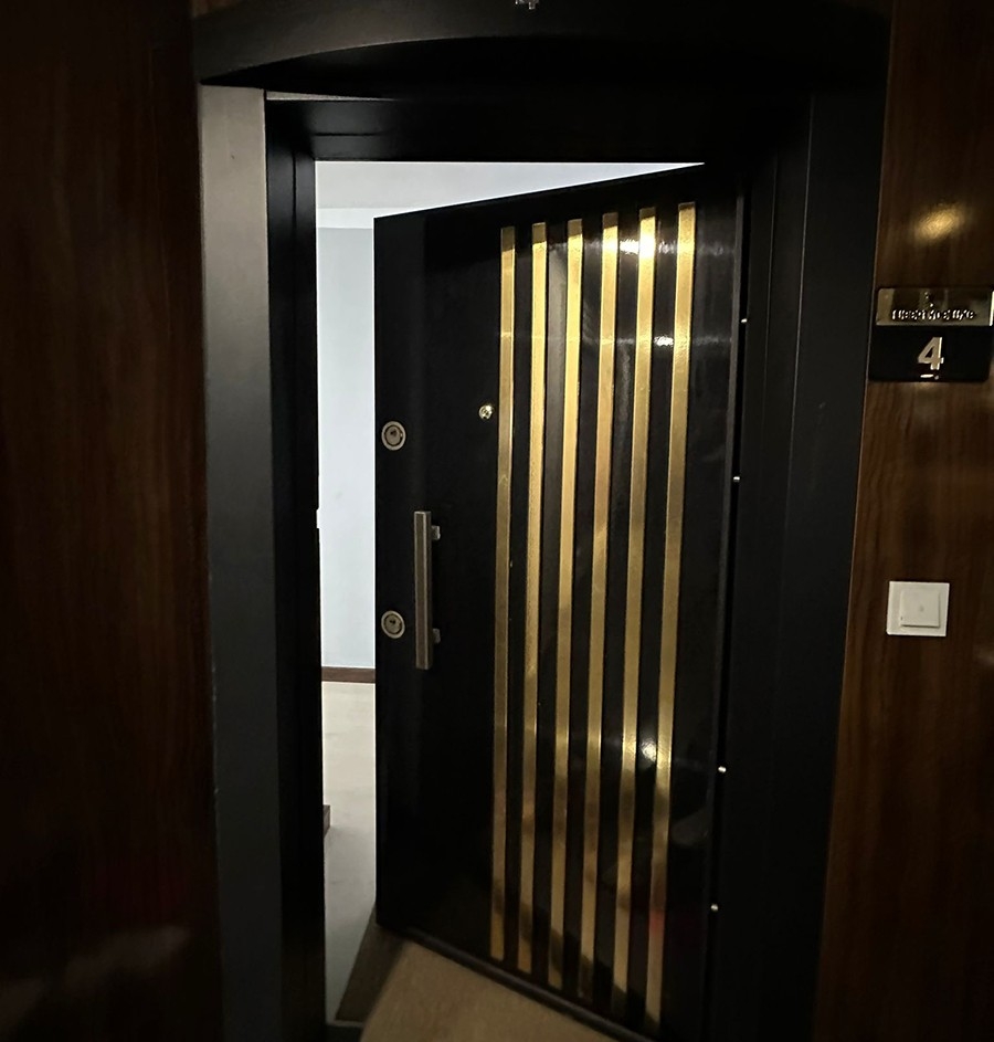 Luxury 2+1 Apartment with Mountain View in Mahmutlar
