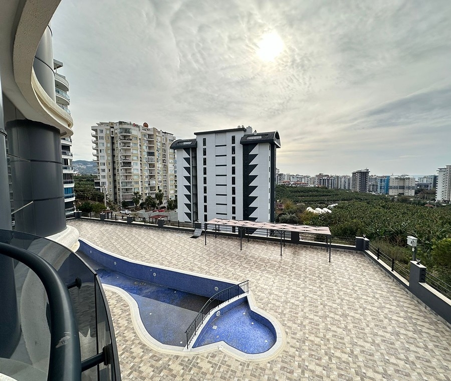 Luxury 2+1 Apartment with Mountain View in Mahmutlar