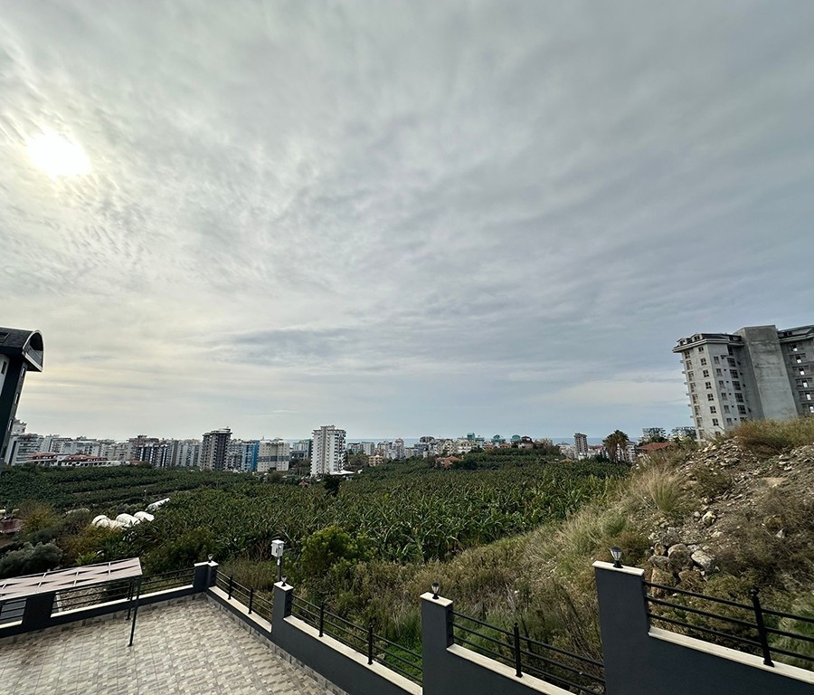 Luxury 2+1 Apartment with Mountain View in Mahmutlar