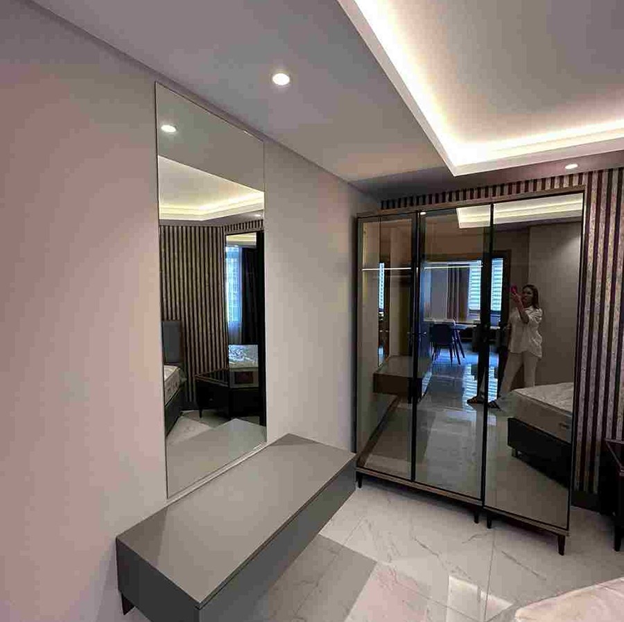 Luxurious 1+1 Apartment with Mountain Views, Alanya Center