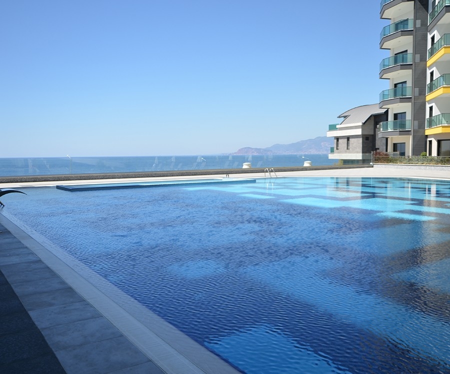 Luksuriøs 2+2 lejlighed med hav- og bjergudsigt i Kargicak, Alanya