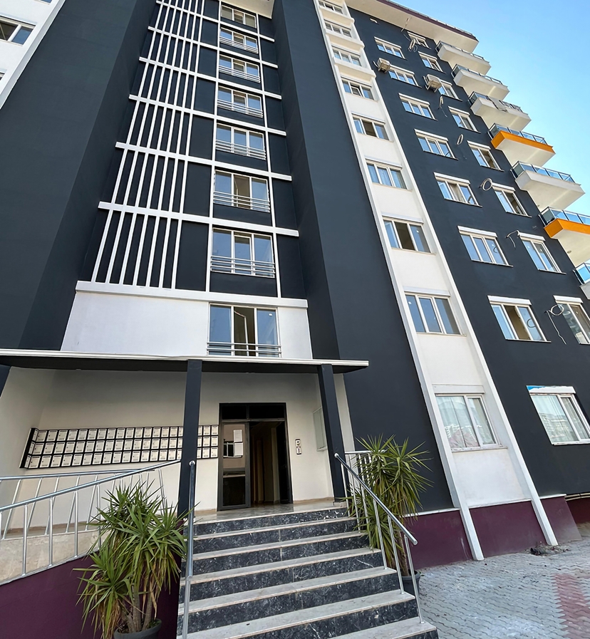 Luxury 1+1 Apartment with Mountain View in Mahmutlar, Alanya
