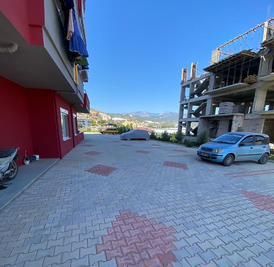 Fantastisk Hav- og Bjergudsigt 4+1 Lejlighed i Demirtas, Alanya
