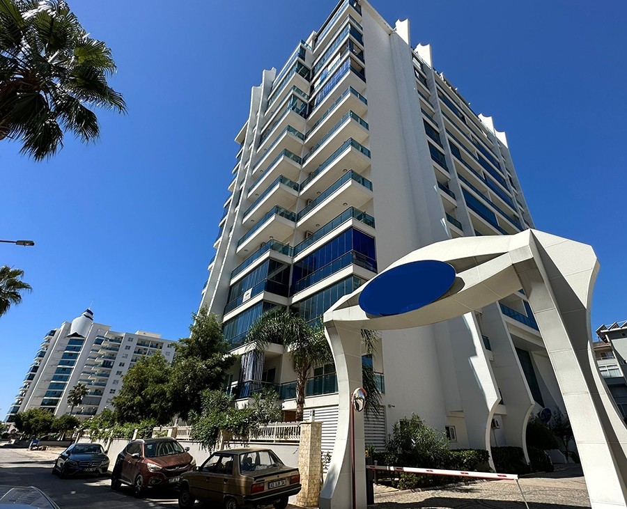 Luxury 3+1 Penthouse with Sea and Mountain Views, Alanya - Mahmutlar