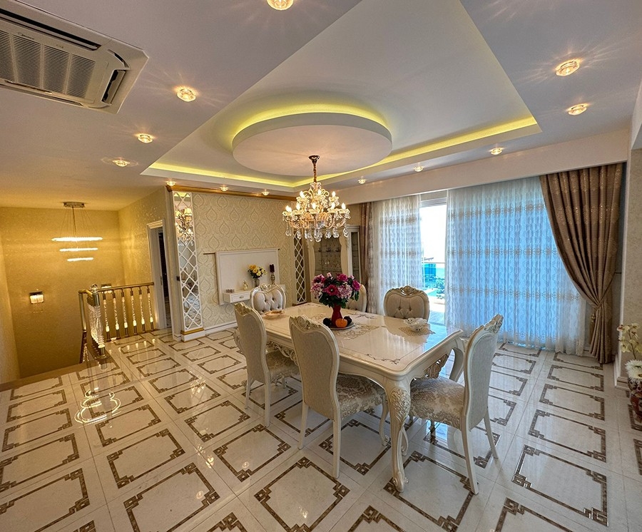 Luxury 3+1 Penthouse with Sea and Mountain Views, Alanya - Mahmutlar