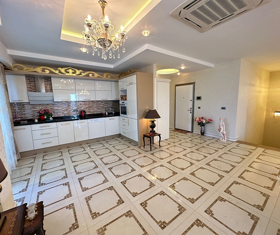 Luxury 3+1 Penthouse with Sea and Mountain Views, Alanya - Mahmutlar