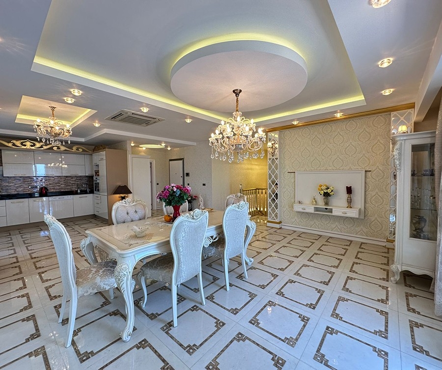 Luxury 3+1 Penthouse with Sea and Mountain Views, Alanya - Mahmutlar