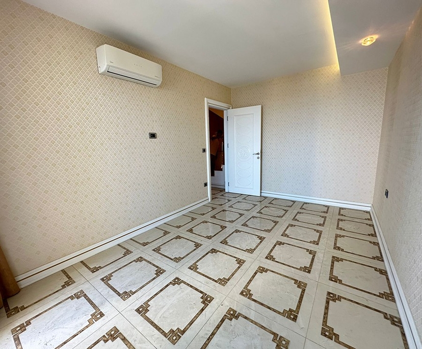 Luxury 3+1 Penthouse with Sea and Mountain Views, Alanya - Mahmutlar