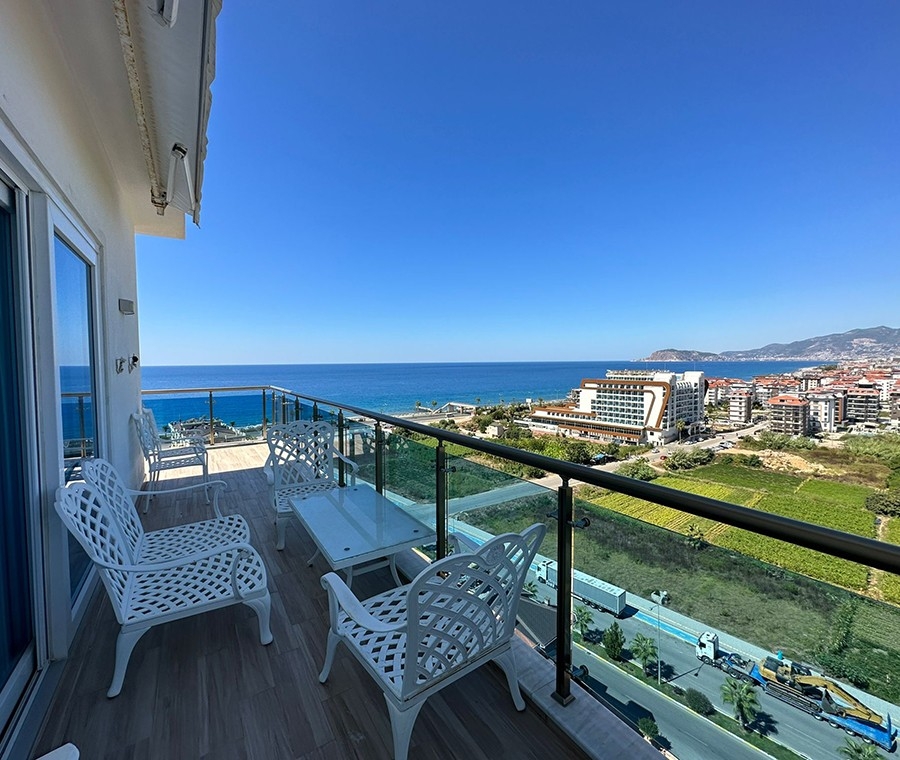 Luxury 3+1 Penthouse with Sea and Mountain Views, Alanya - Mahmutlar