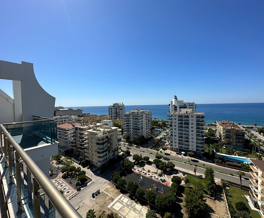 Luxury 3+1 Penthouse with Sea and Mountain Views, Alanya - Mahmutlar