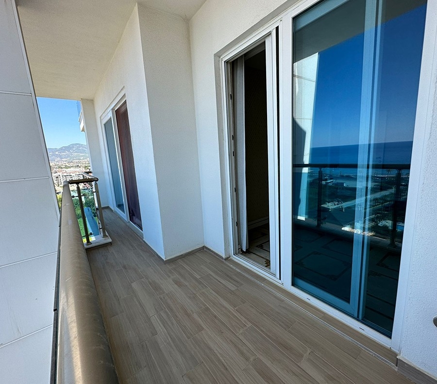 Luxury 3+1 Penthouse with Sea and Mountain Views, Alanya - Mahmutlar