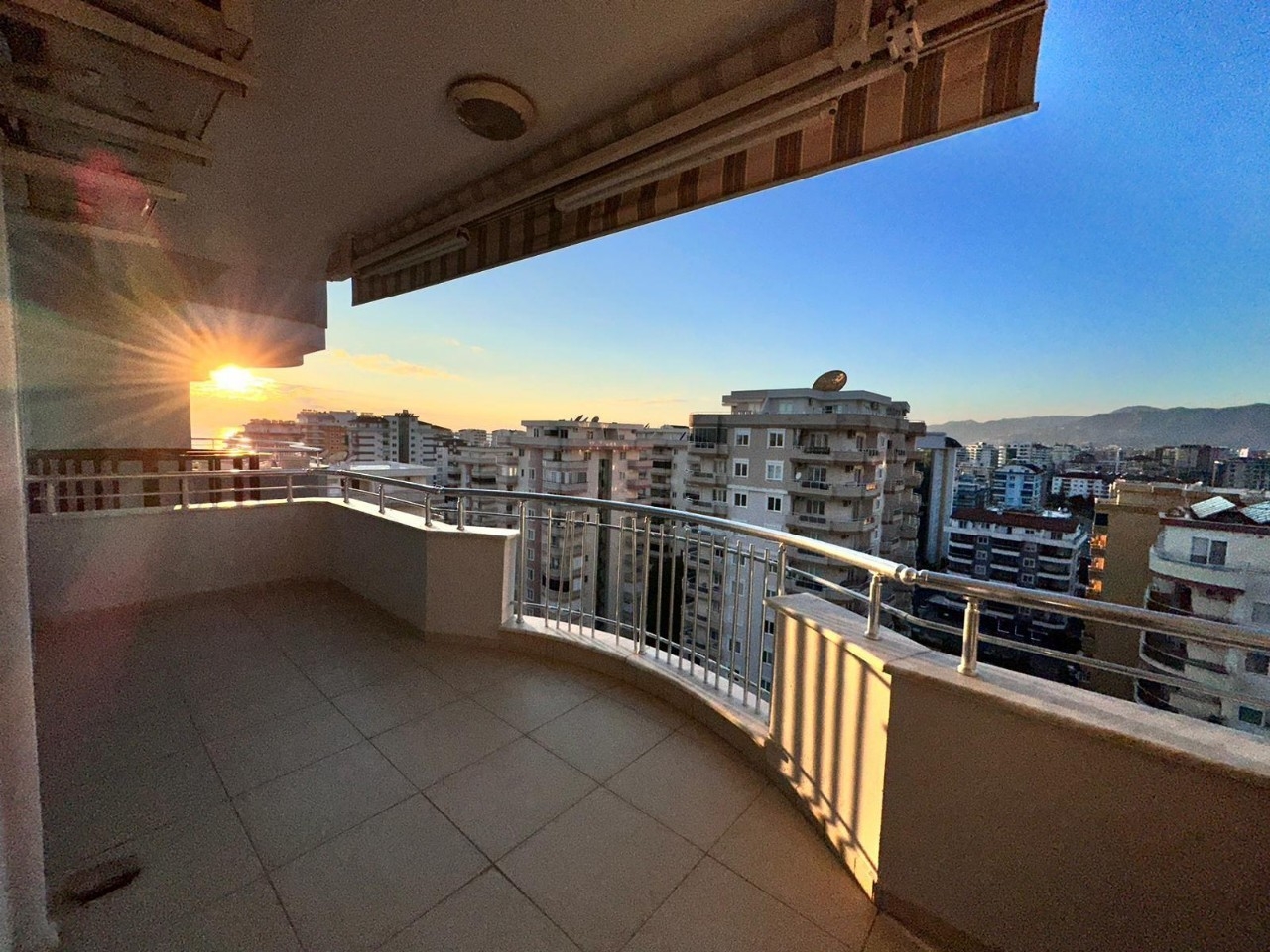 Luxury 4+1 Penthouse with Sea and Mountain Views, Alanya