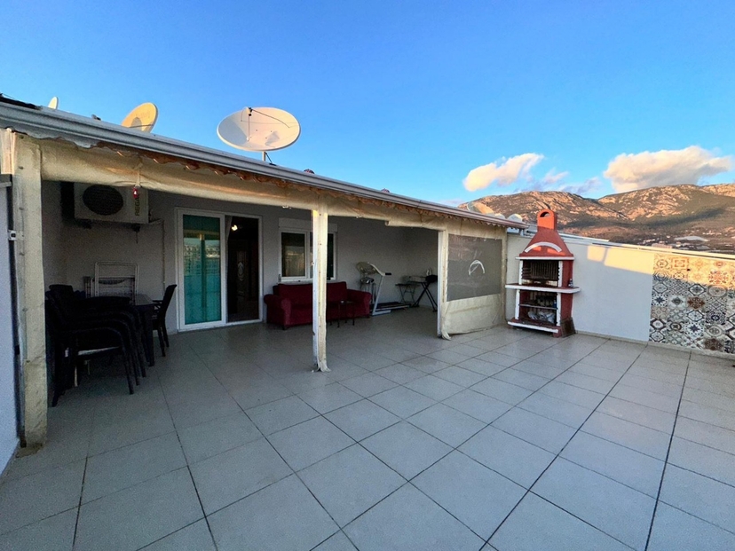 Luxury 4+1 Penthouse with Sea and Mountain Views, Alanya