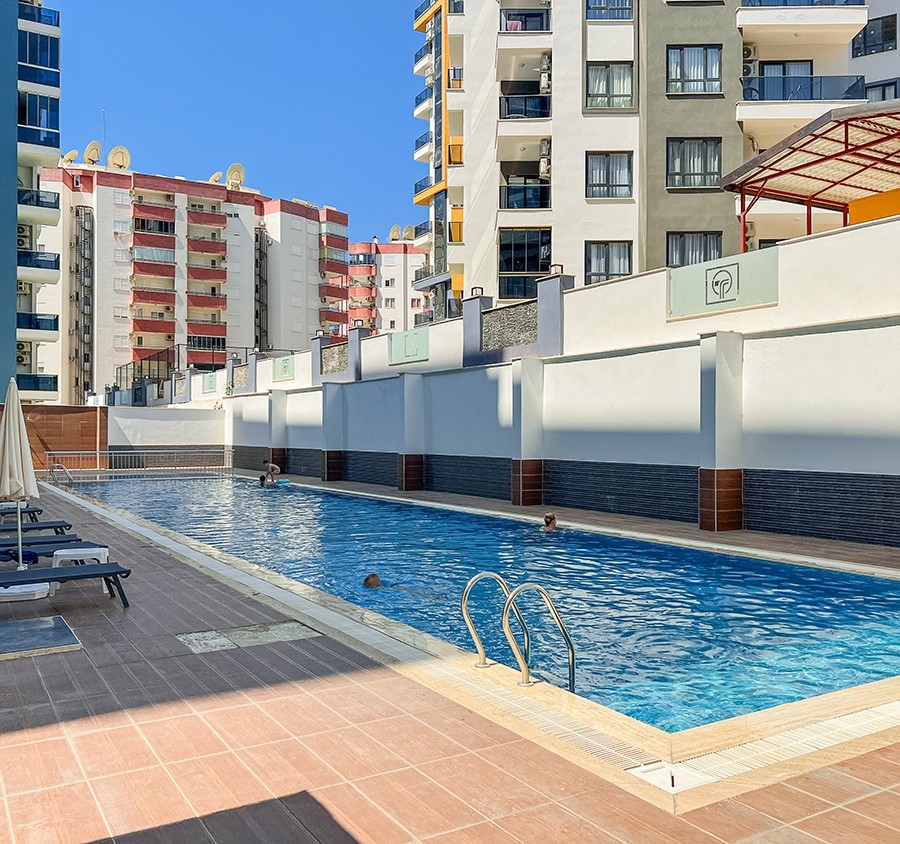 Luksuriøs 1+1 Leilighet med Fjellutsikt i Alanya