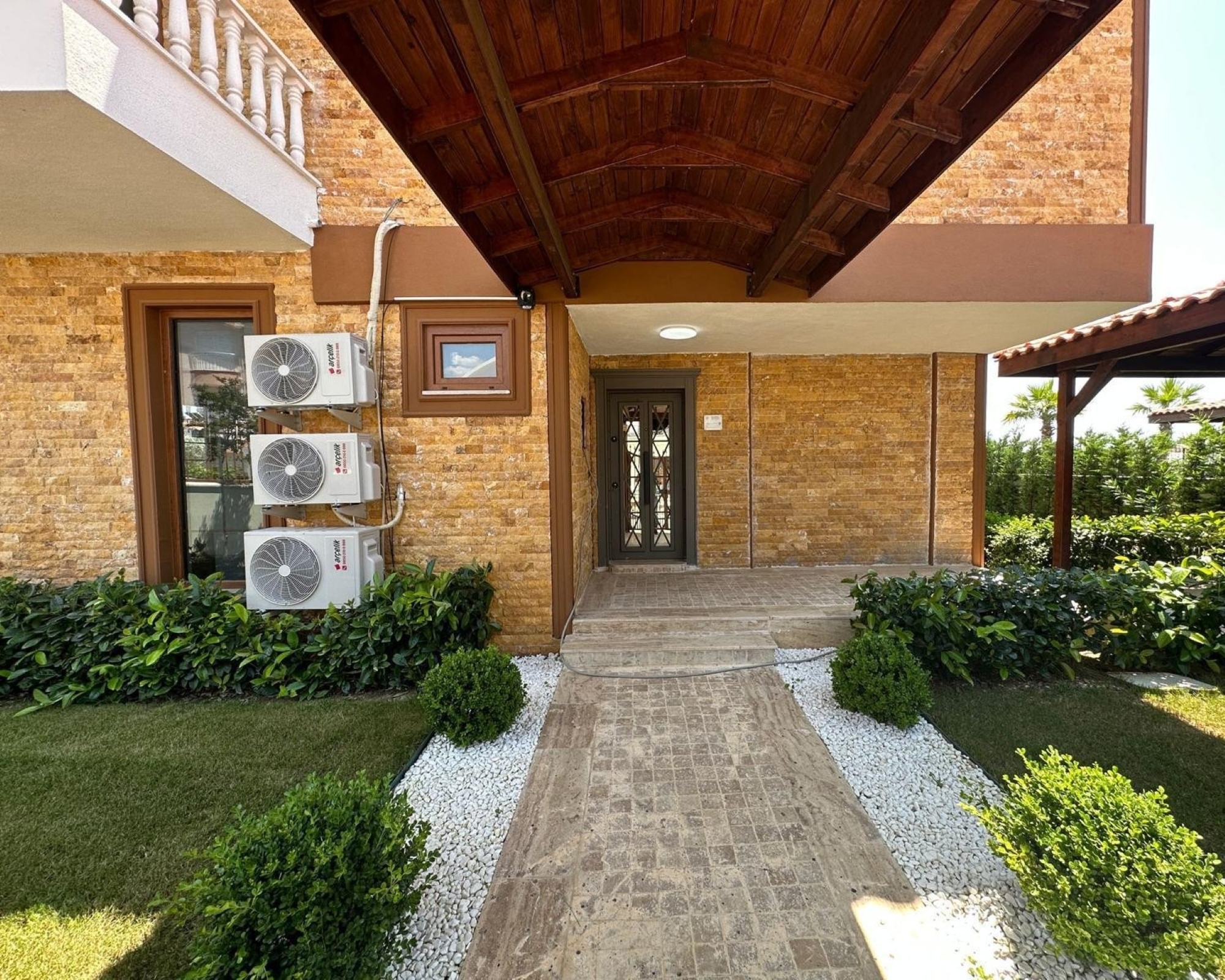 Ylellinen 4+1 Huvila Vuorinäköalalla, Belek