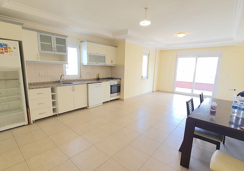 Luxuriöses 3+1 Apartment mit Burg- und Bergblick, Tosmur