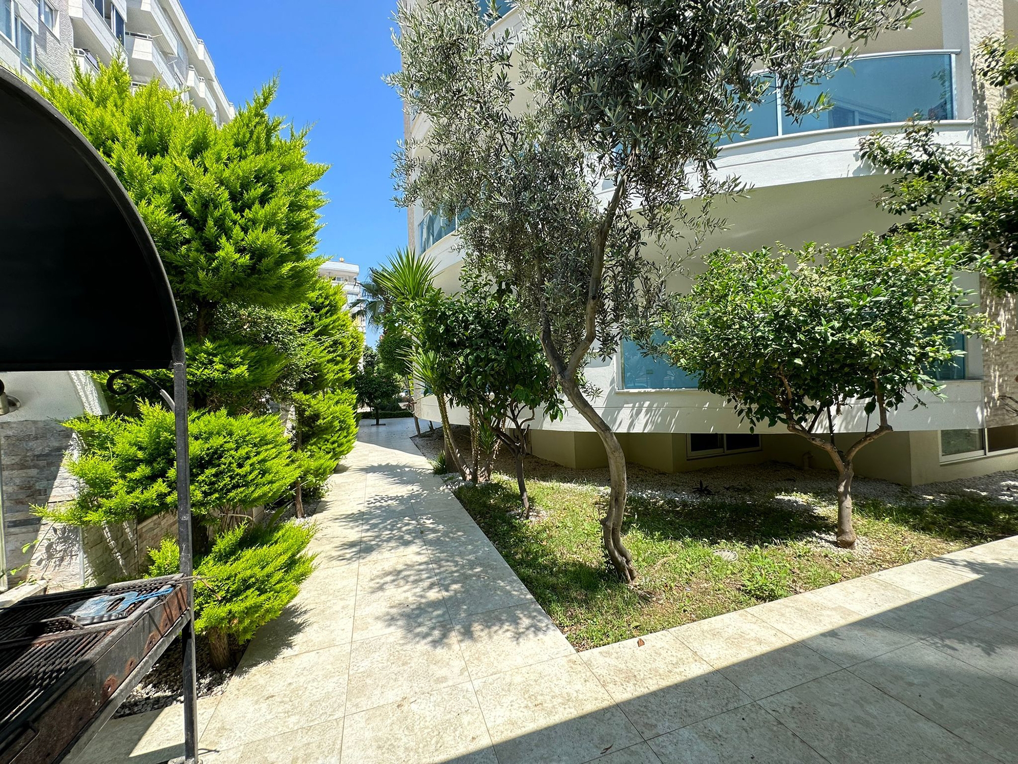 Ylellinen 2+1 asunto vuorinäköalalla, Alanya-Mahmutlar
