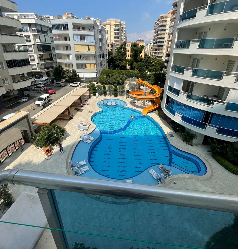 Ylellinen 2+1 asunto vuorinäköalalla, Alanya-Mahmutlar