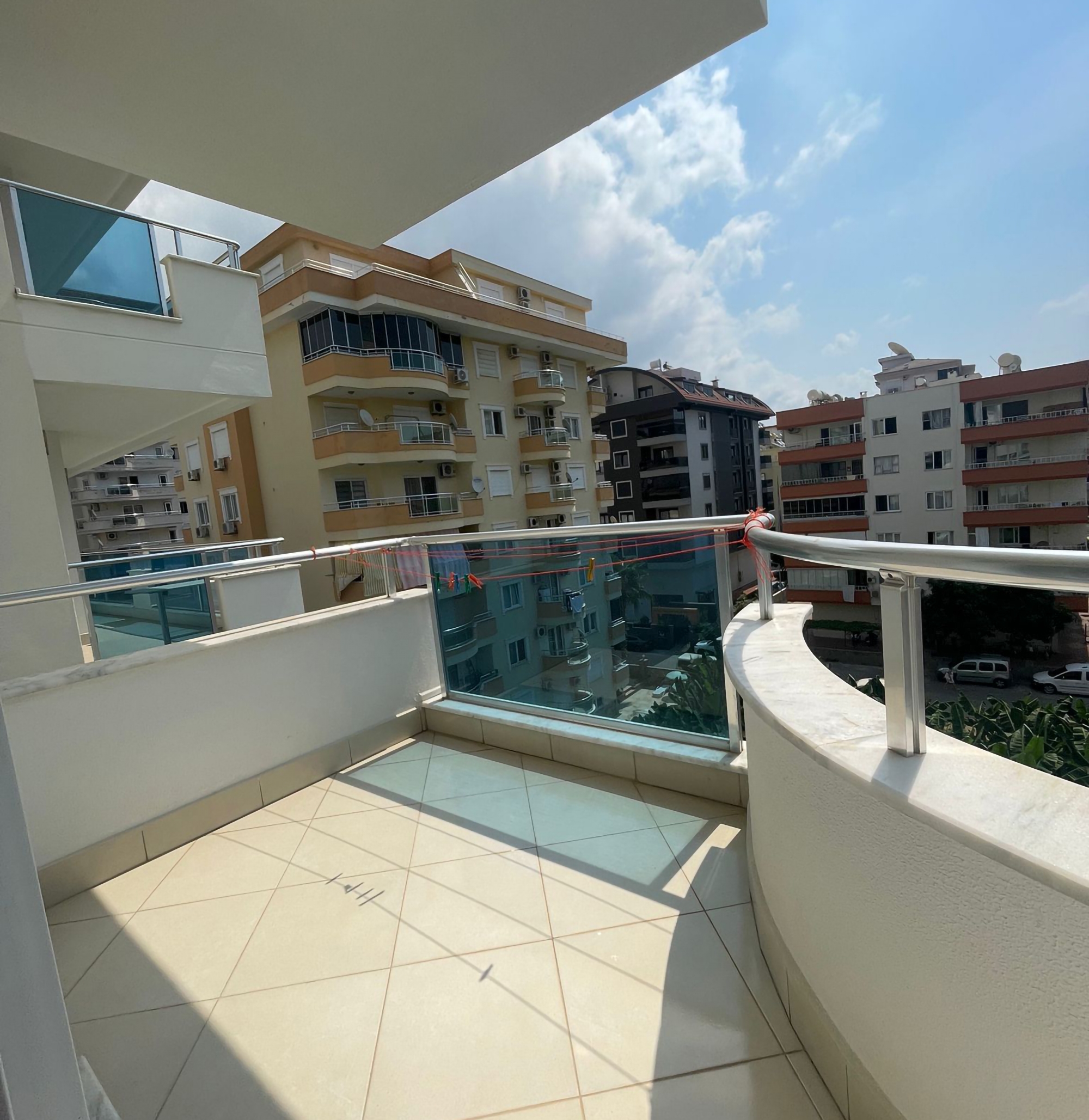 Ylellinen 2+1 asunto vuorinäköalalla, Alanya-Mahmutlar