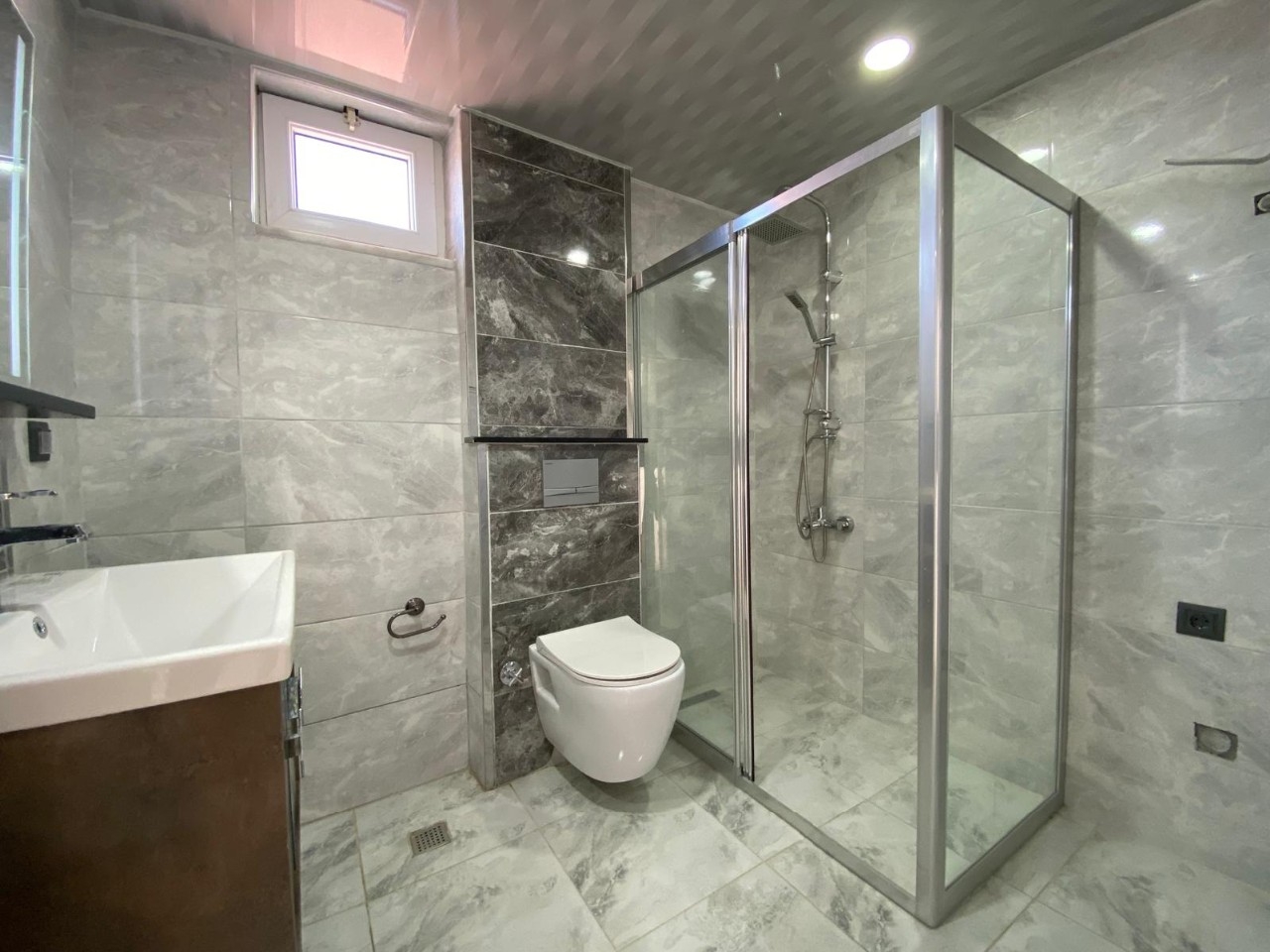 Luxury 3+1 Villa with Sea and Mountain Views in Alanya - Avsallar