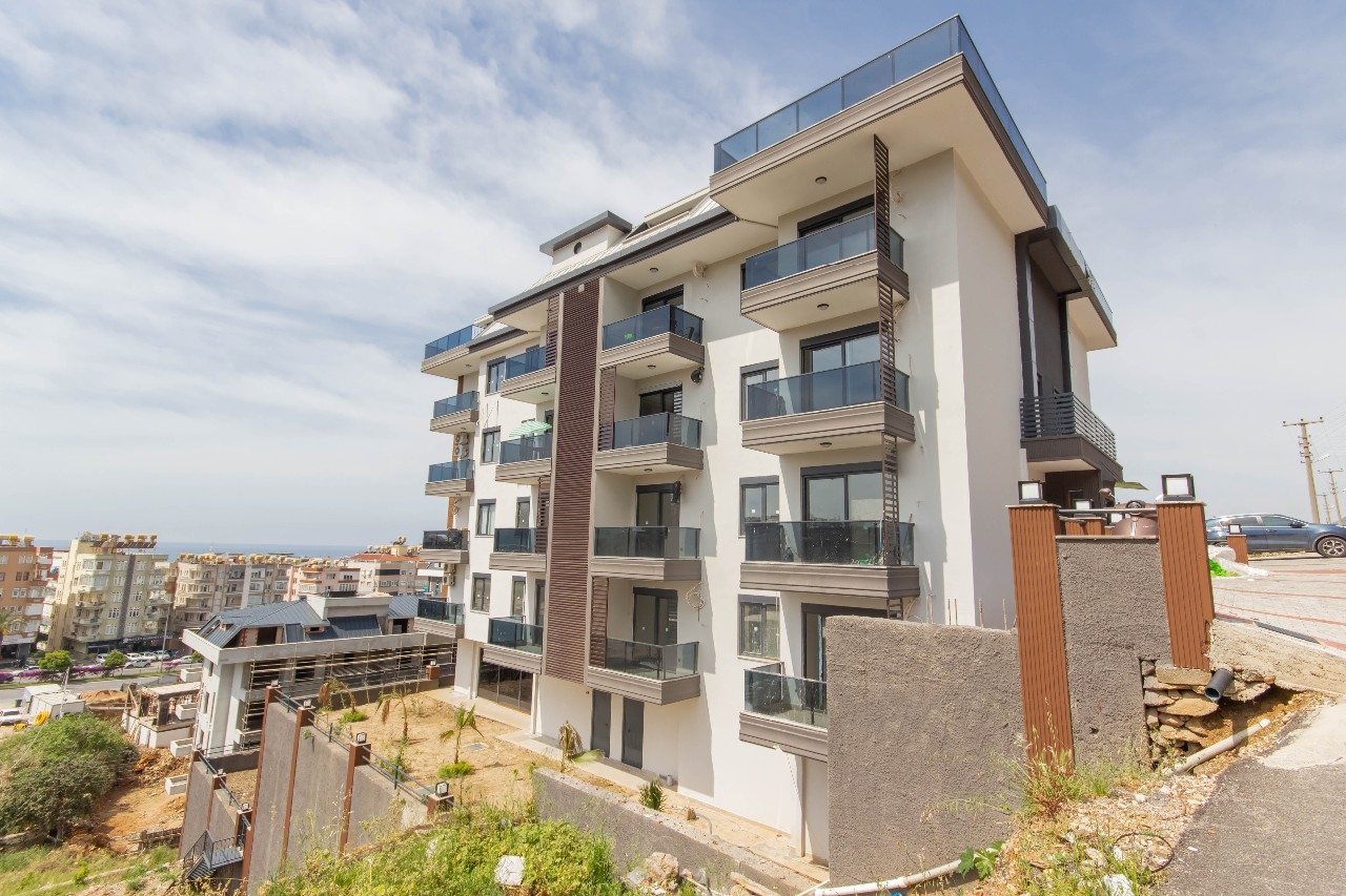 Luksuriøs 1+1 Lejlighed med Hav- og Bjergudsigt, Alanya Center