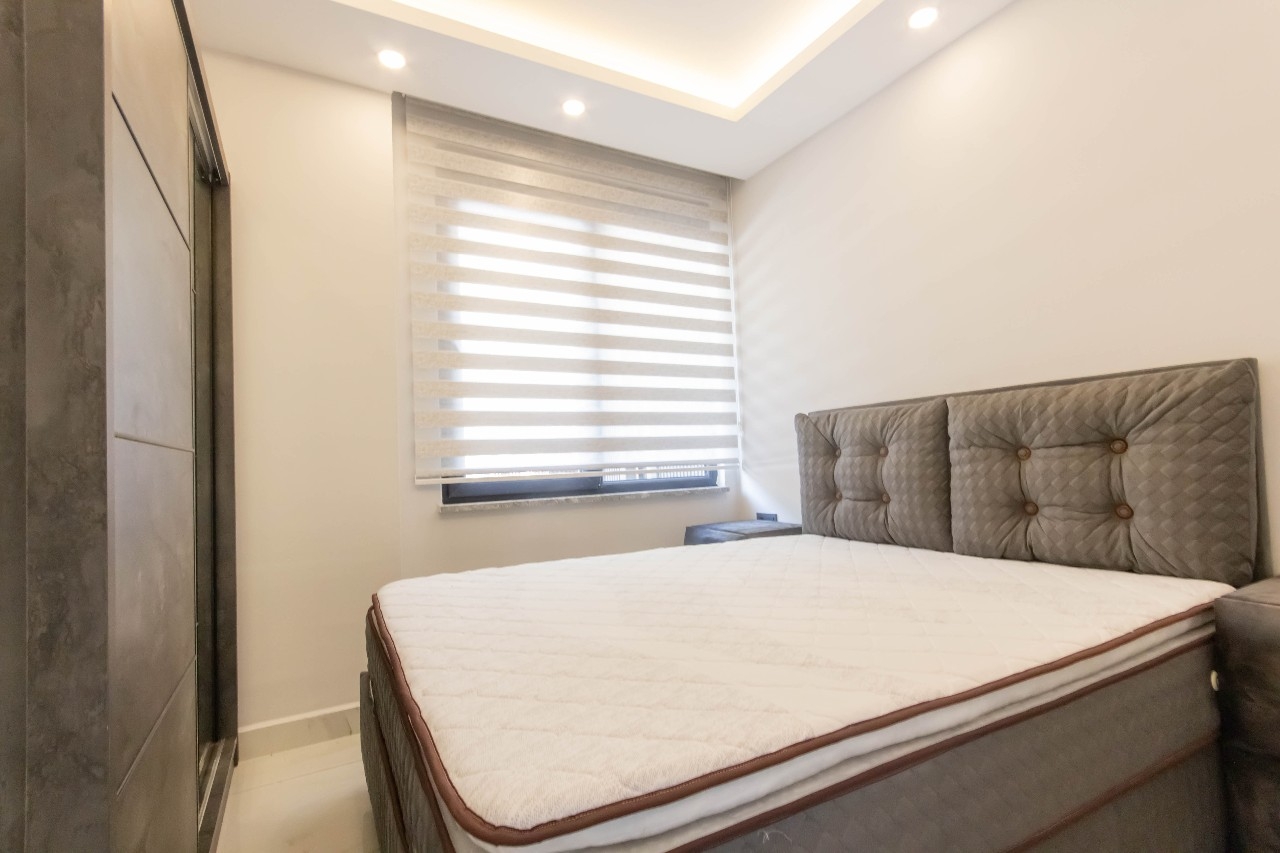 Luksuriøs 1+1 Lejlighed med Hav- og Bjergudsigt, Alanya Center