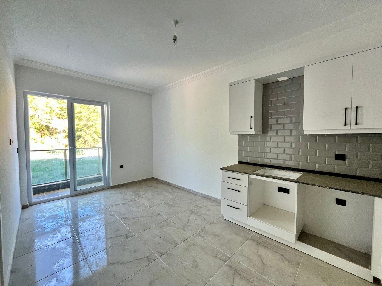 Ylellinen 1+1 asunto vuorinäköalalla, Alanya - Avsallar