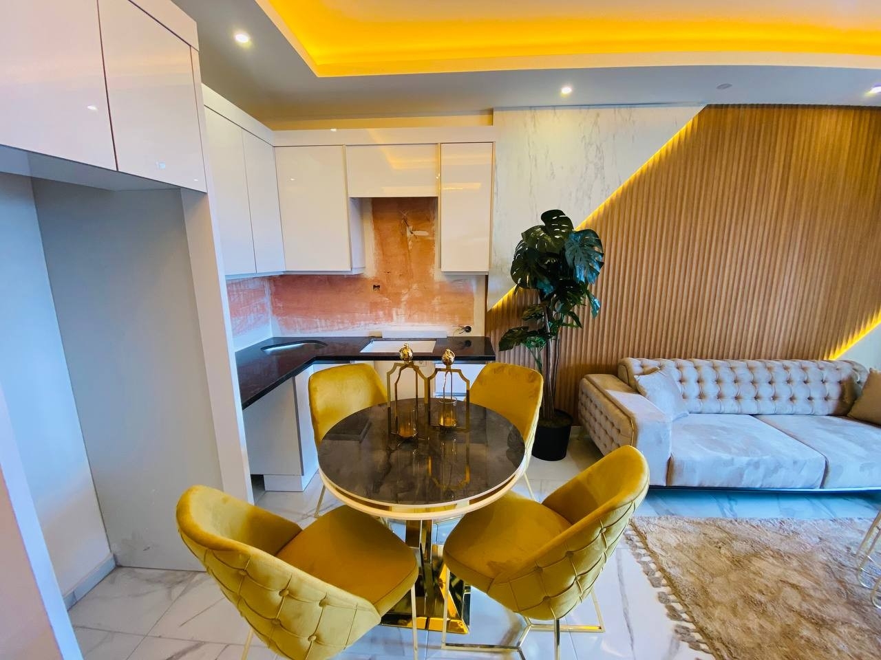 Luxuriöses 1+1 Apartment mit Bergblick in Avsallar, Alanya