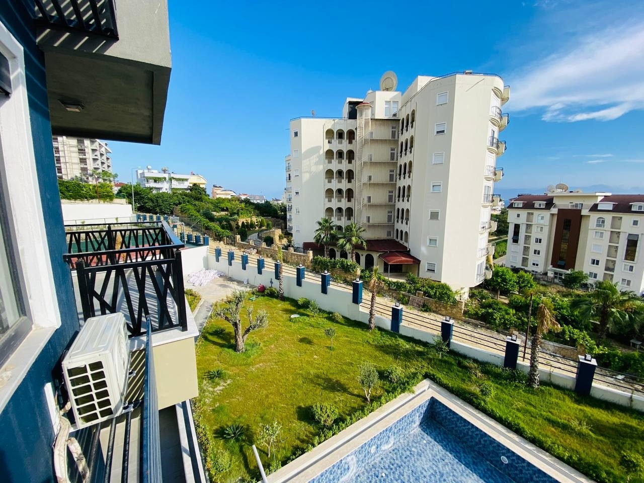 Luxuriöses 1+1 Apartment mit Bergblick in Avsallar, Alanya