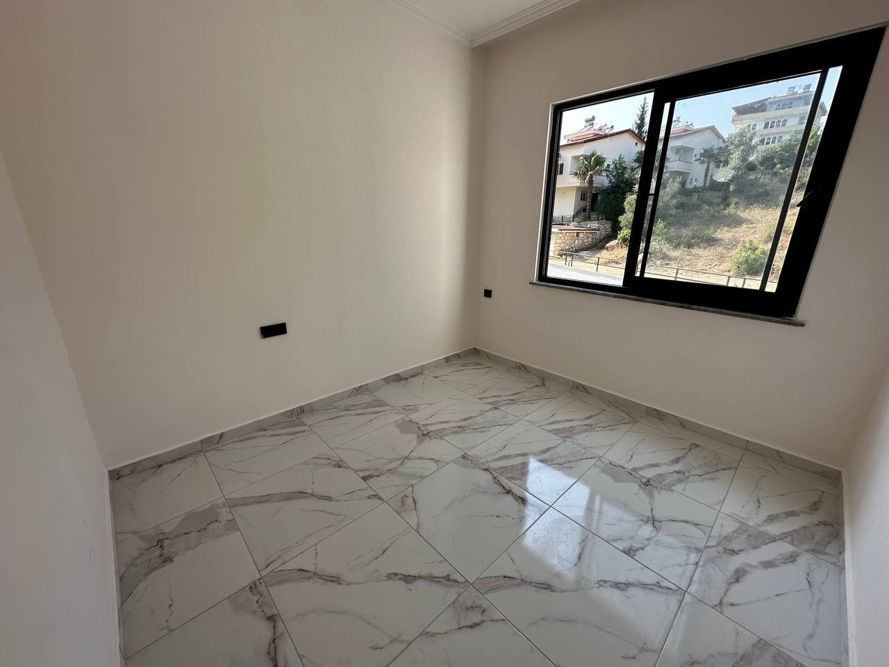 Ylellinen 1+1 asunto vuorinäköalalla, Alanya - Avsallar