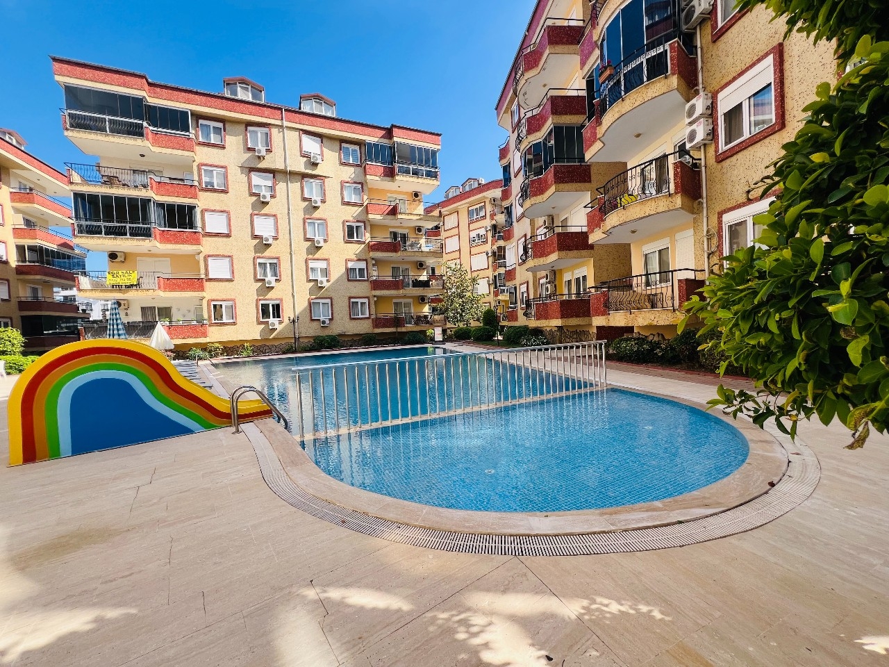 Elegant 2+1 Lejlighed med Bjergudsigt i Oba, Alanya
