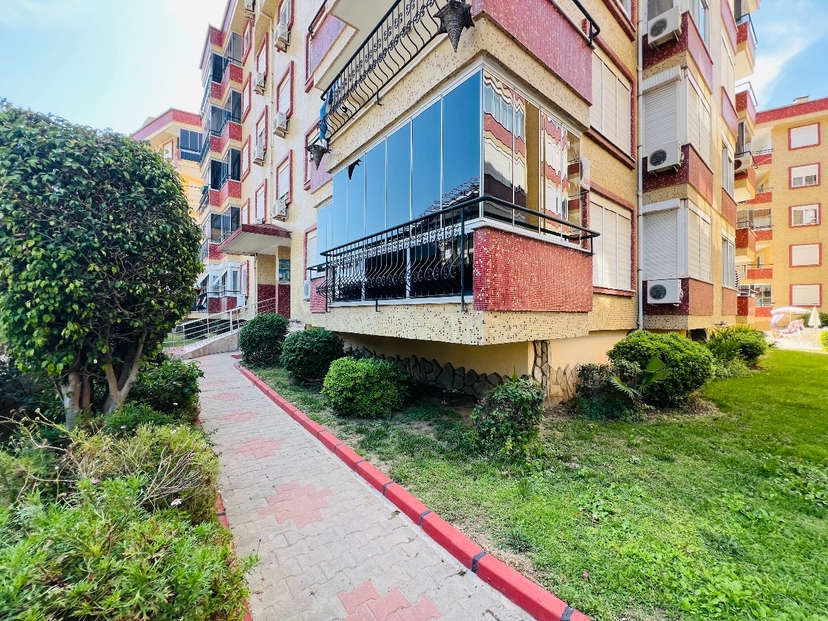 Elegant 2+1 Lejlighed med Bjergudsigt i Oba, Alanya
