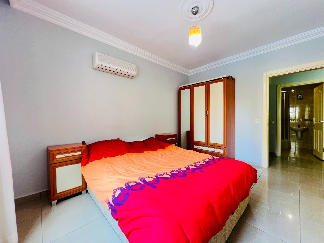 Elegant 2+1 Lejlighed med Bjergudsigt i Oba, Alanya