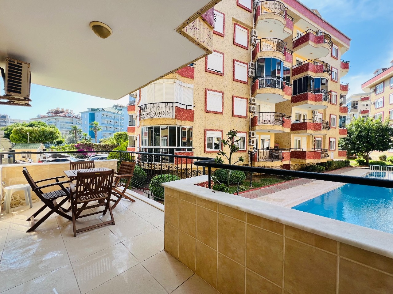 Elegant 2+1 Lejlighed med Bjergudsigt i Oba, Alanya