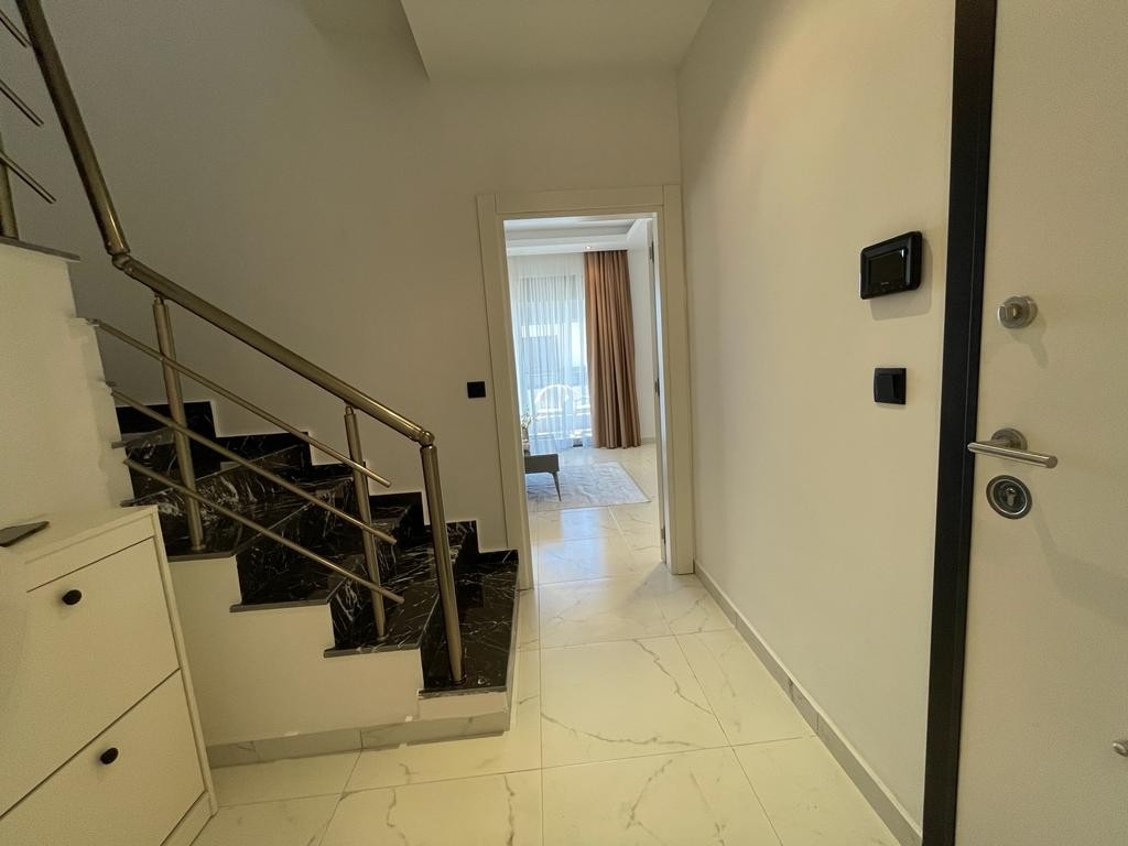 Luksuriøs 2+1 Penthouse med Bjergudsigt i Alanya - Mahmutlar