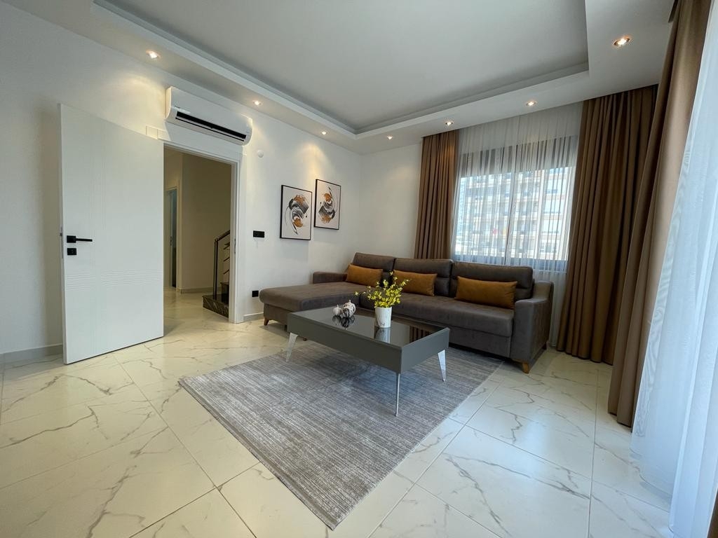 Luksuriøs 2+1 Penthouse med Bjergudsigt i Alanya - Mahmutlar