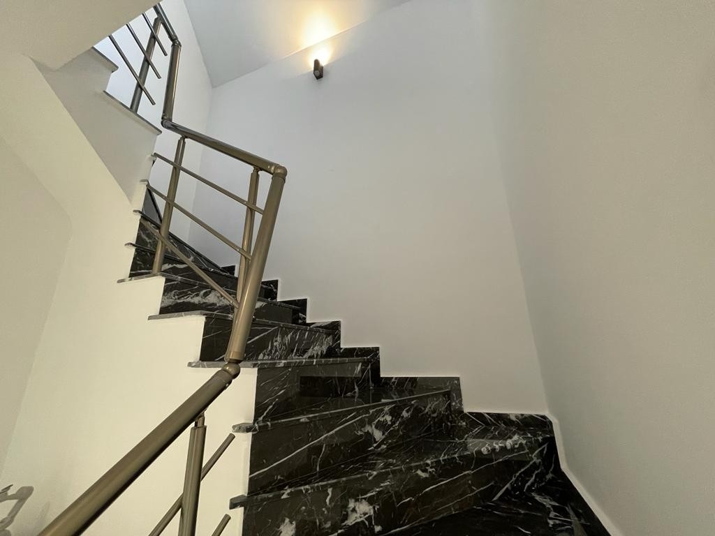Luksuriøs 2+1 Penthouse med Bjergudsigt i Alanya - Mahmutlar