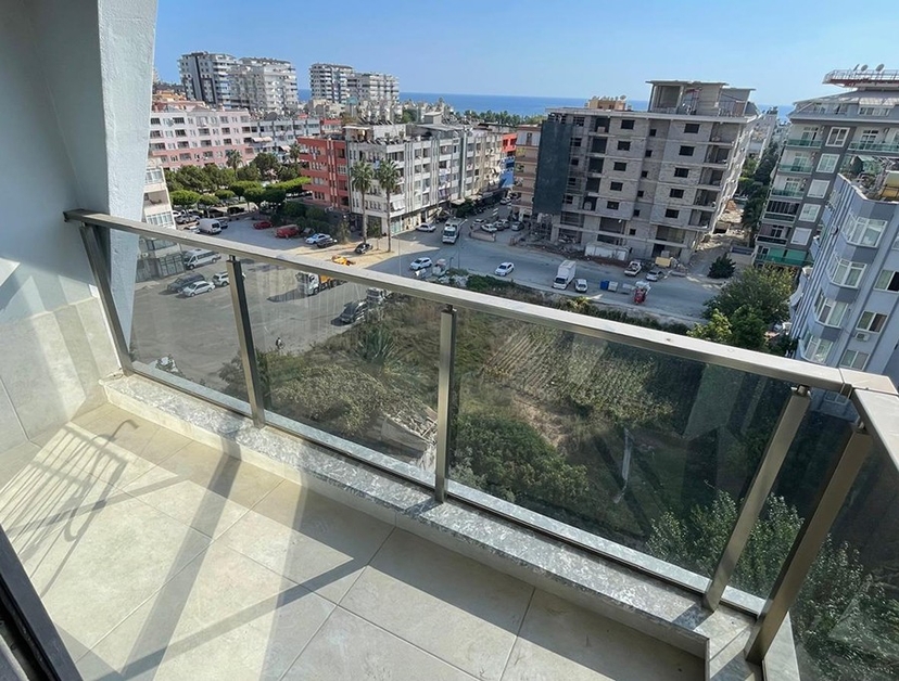 Luxurious 1+1 Apartment with Sea and Mountain Views in Alanya