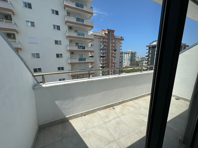 Luxuriöses 2+1 Apartment mit Bergblick im Zentrum von Alanya