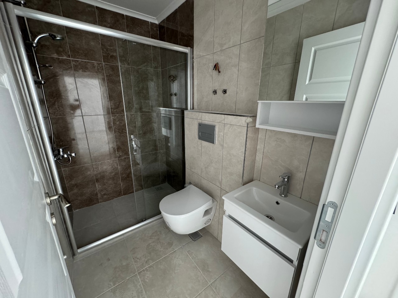 Luxuriöses 2+1 Apartment mit Bergblick im Zentrum von Alanya