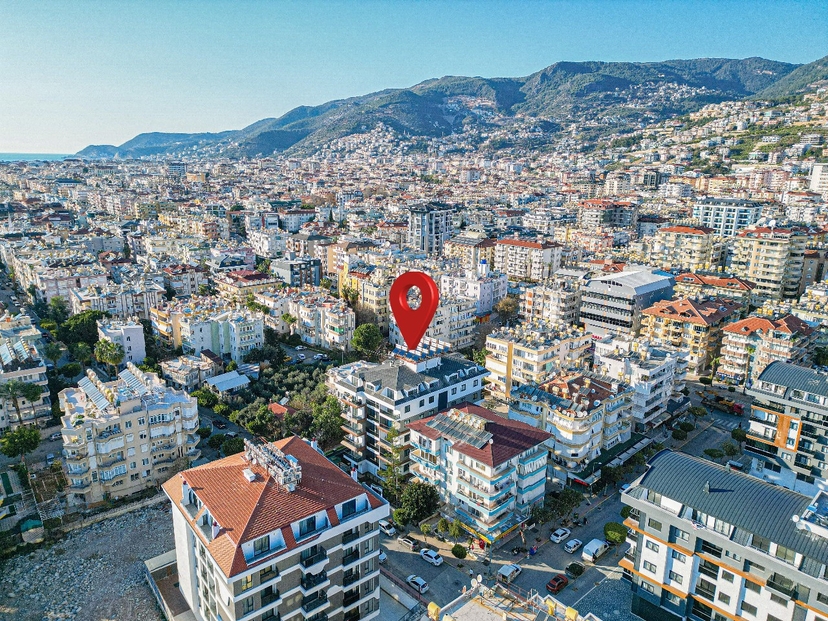 Luxuriöse 3+1 Wohnung mit Burg- und Bergblick, Alanya Zentrum