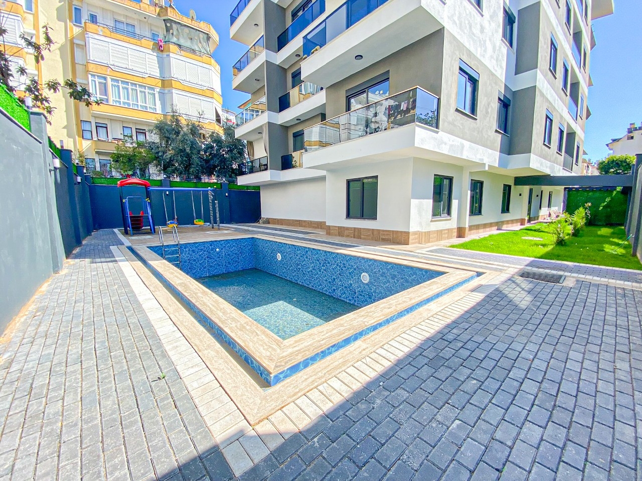 Luxuriöse 3+1 Wohnung mit Burg- und Bergblick, Alanya Zentrum