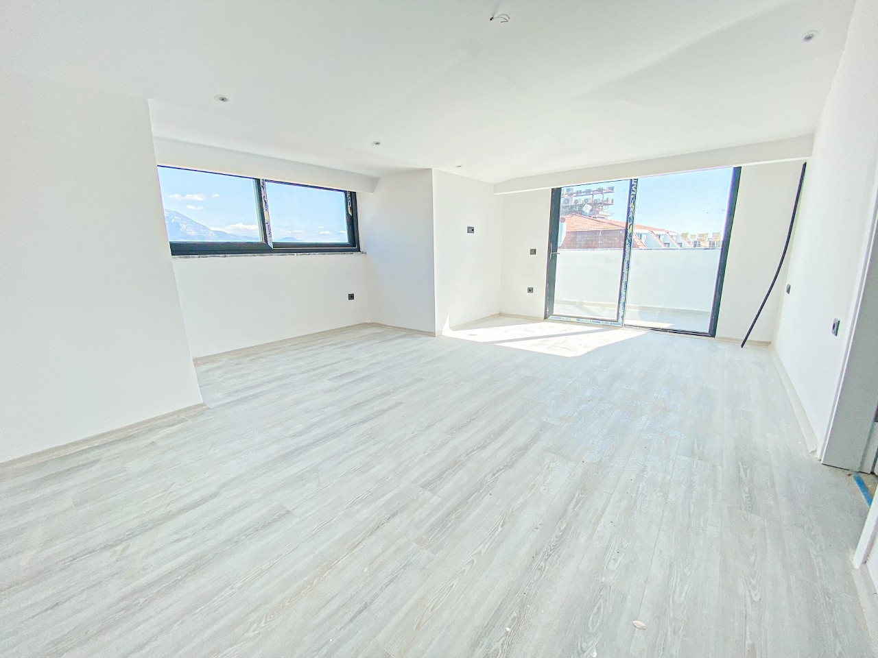 Luxuriöse 3+1 Wohnung mit Burg- und Bergblick, Alanya Zentrum