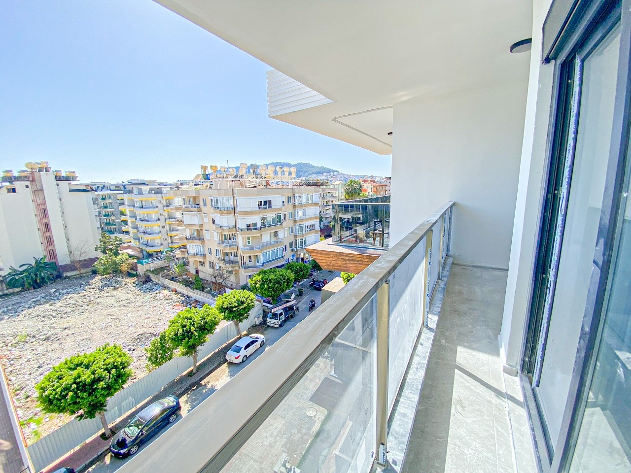 Luxuriöse 3+1 Wohnung mit Burg- und Bergblick, Alanya Zentrum