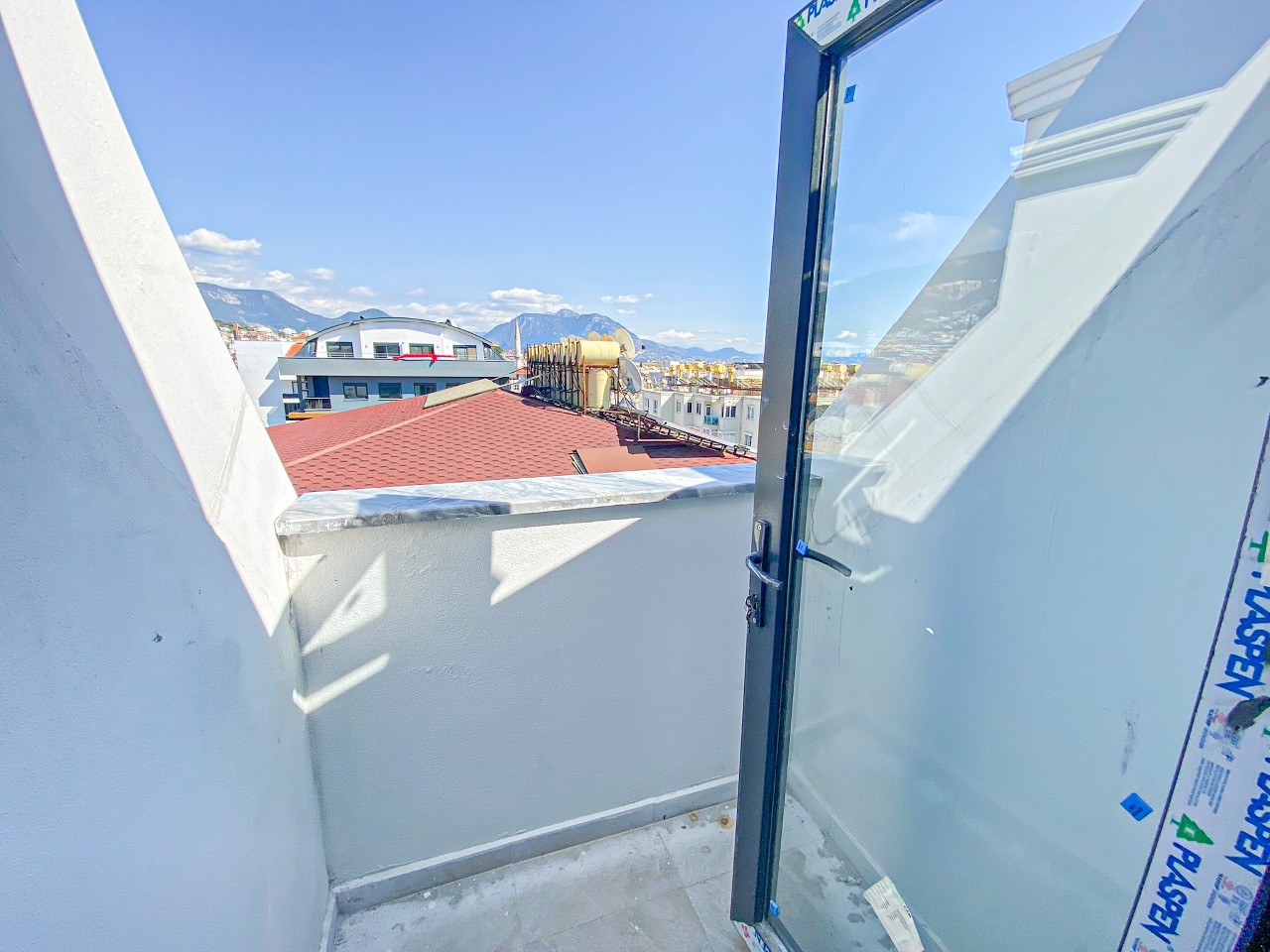 Luxuriöse 3+1 Wohnung mit Burg- und Bergblick, Alanya Zentrum