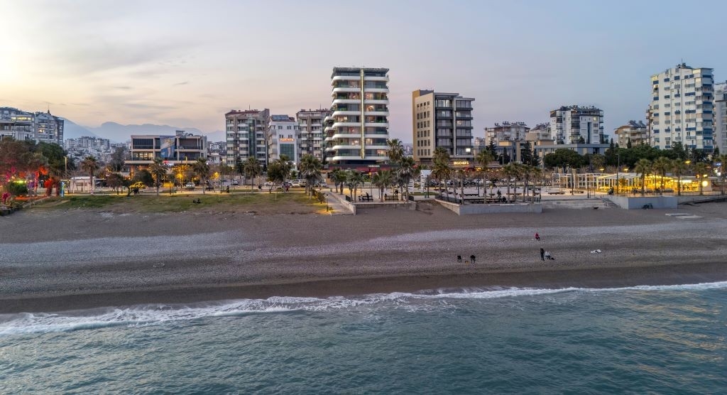 Luxuriöse 2+1 Erdgeschosswohnung mit Meerblick und Bergblick, Antalya-Konyaalti
