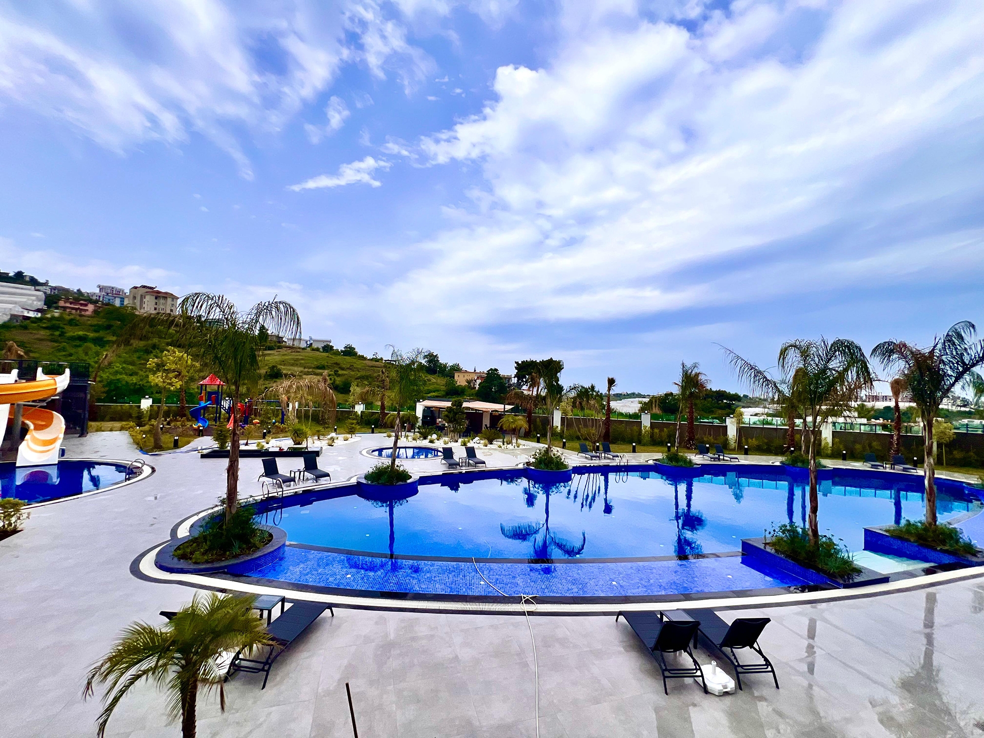 Lyxig 2+1 lägenhet med bergsutsikt, Alanya - Kargicak